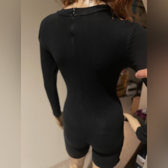 One piece bodycon romper Size Small - Picture 2 of 3